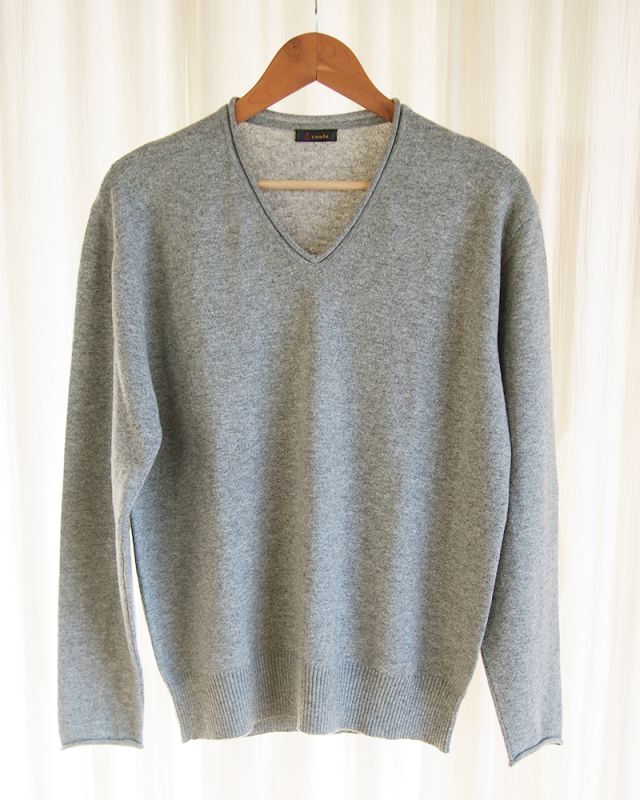 ［メンズ］カシミヤ　Vネックセーター・銀［XL］